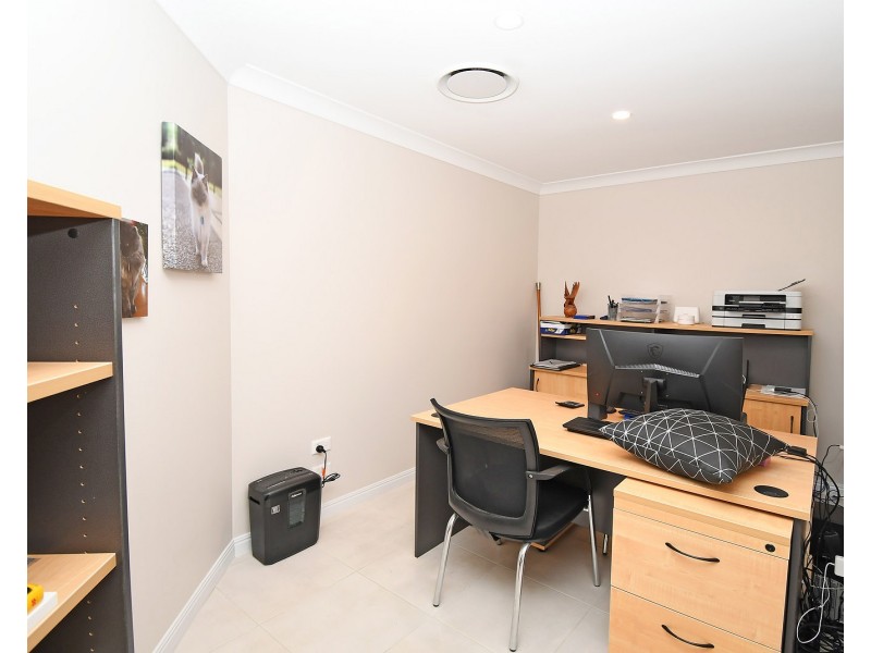 6 Rosewood Avenue, Wondunna QLD 4655