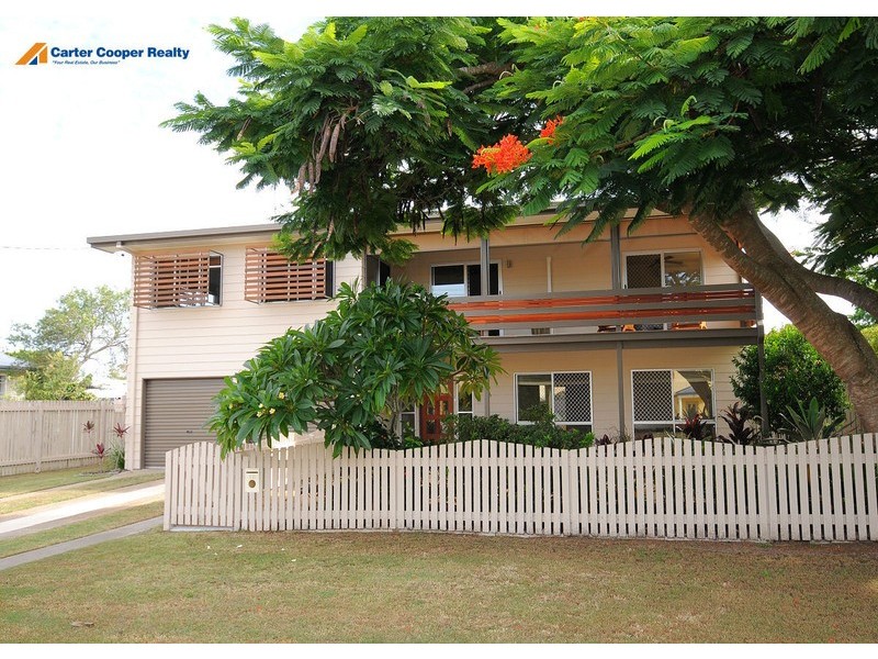 18 Shell Street, Urangan QLD 4655