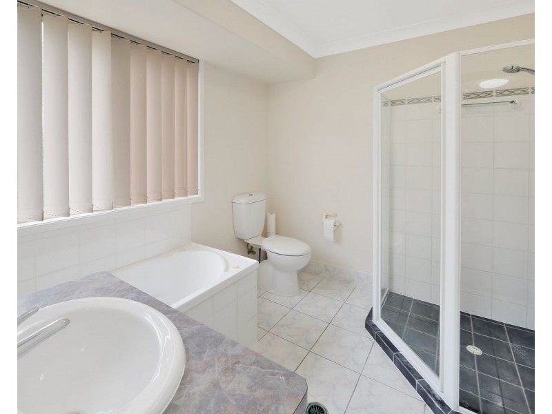 24 Bruce Street, Torquay QLD 4655