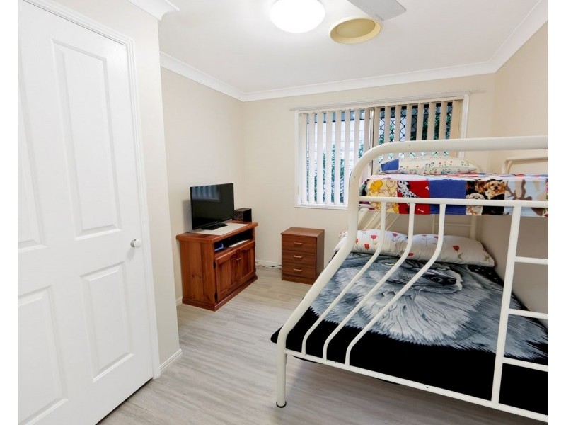 24 Bruce Street, Torquay QLD 4655