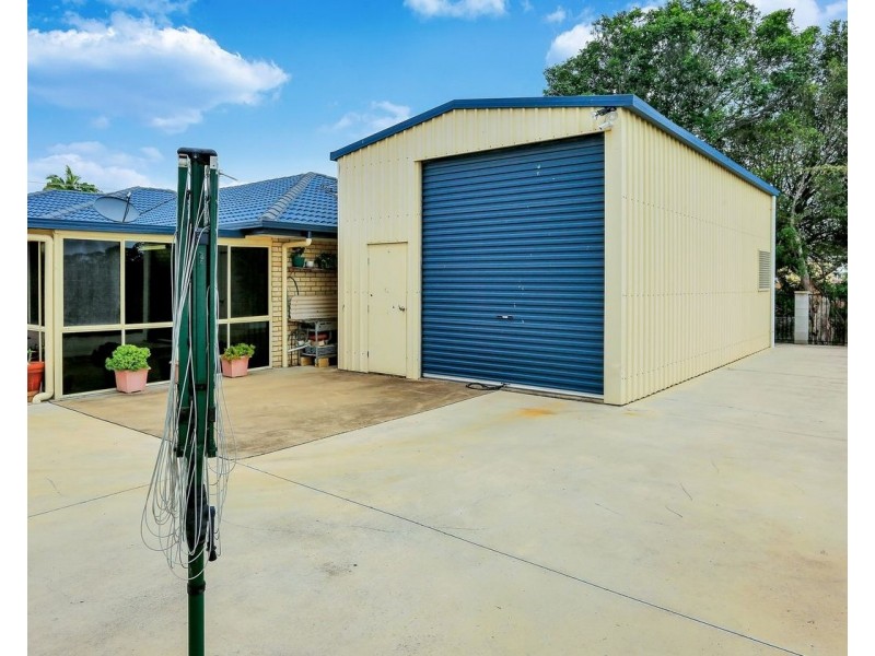 24 Bruce Street, Torquay QLD 4655