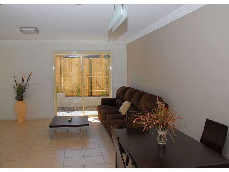66 Winchelsea St, Pialba QLD 4655