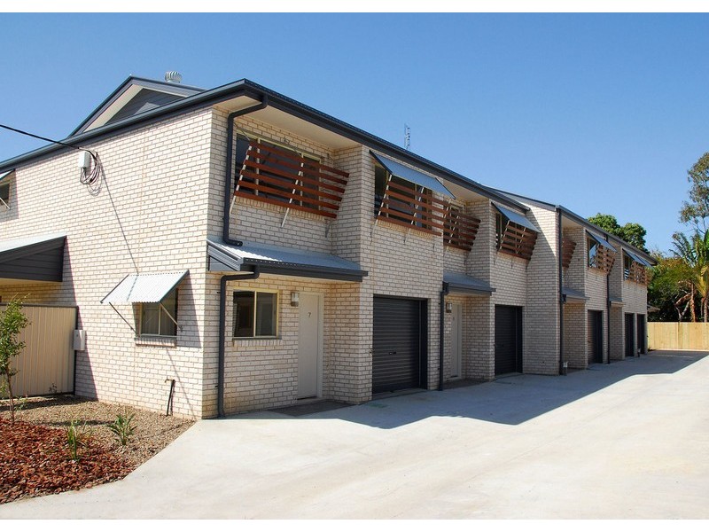66 Winchelsea St, Pialba QLD 4655