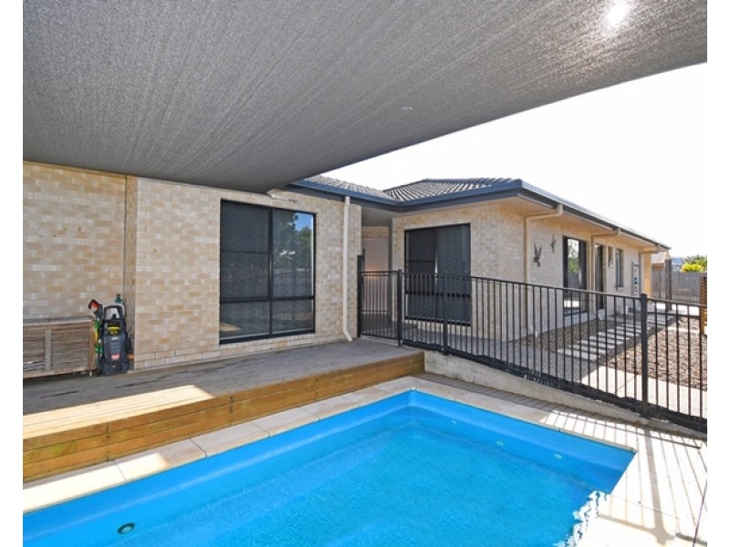 2 Helm Street, Toogoom QLD 4655