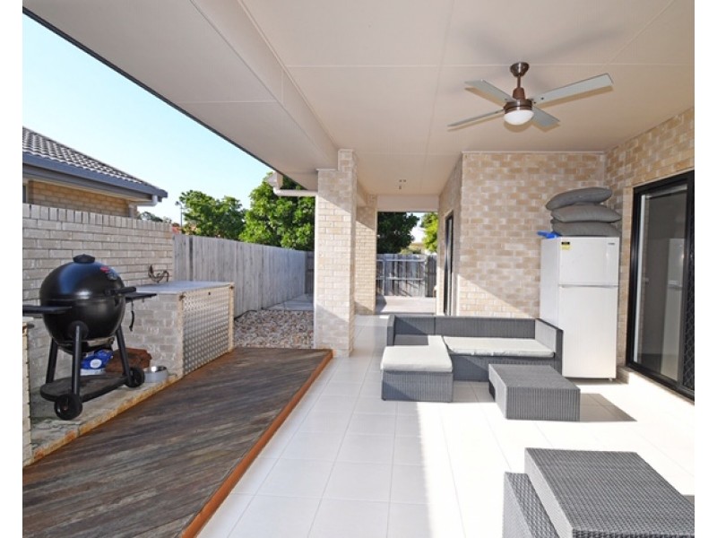 2 Helm Street, Toogoom QLD 4655