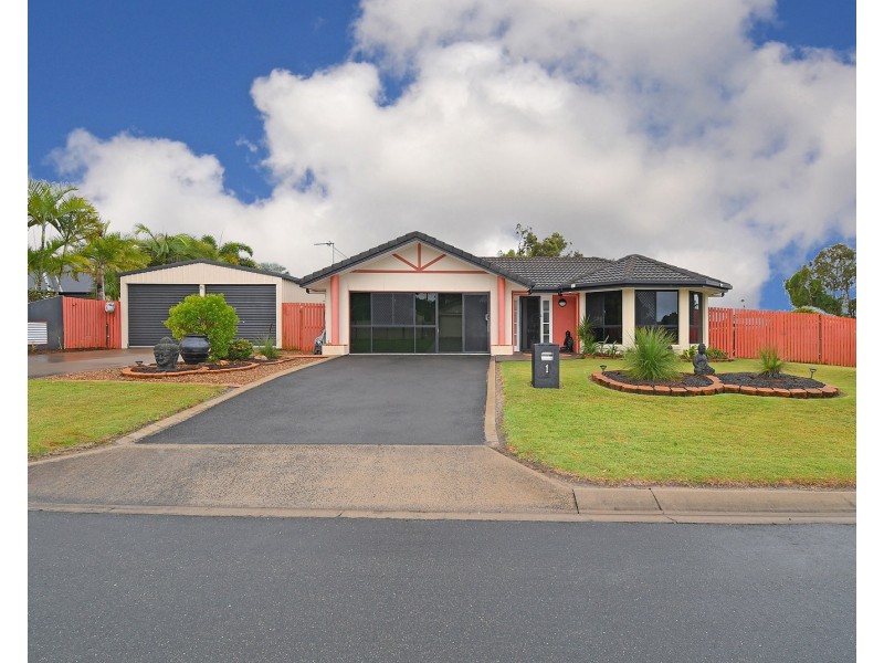 1 Glen Eagles Close, Wondunna QLD 4655