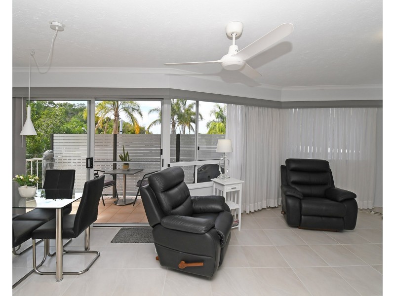 10/407 Esplanade, Torquay QLD 4655