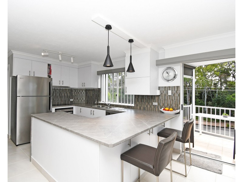 10/407 Esplanade, Torquay QLD 4655