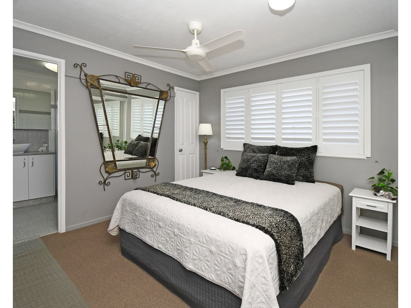10/407 Esplanade, Torquay QLD 4655