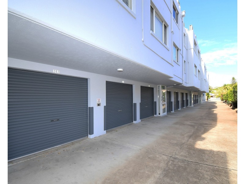 10/407 Esplanade, Torquay QLD 4655