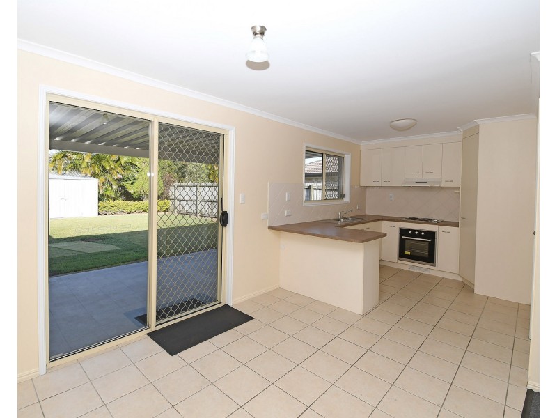 6 Pialba Downs Drive, Eli Waters QLD 4655