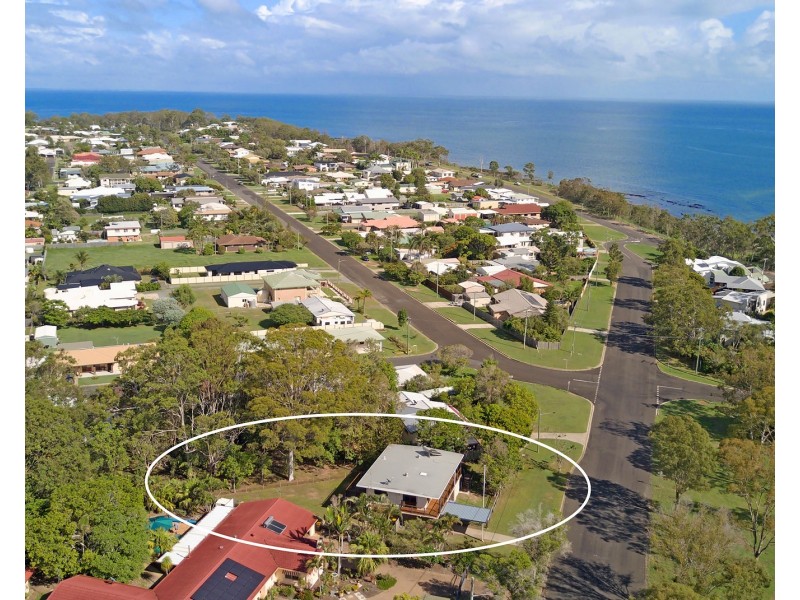 15 Flinders Street, Point Vernon QLD 4655