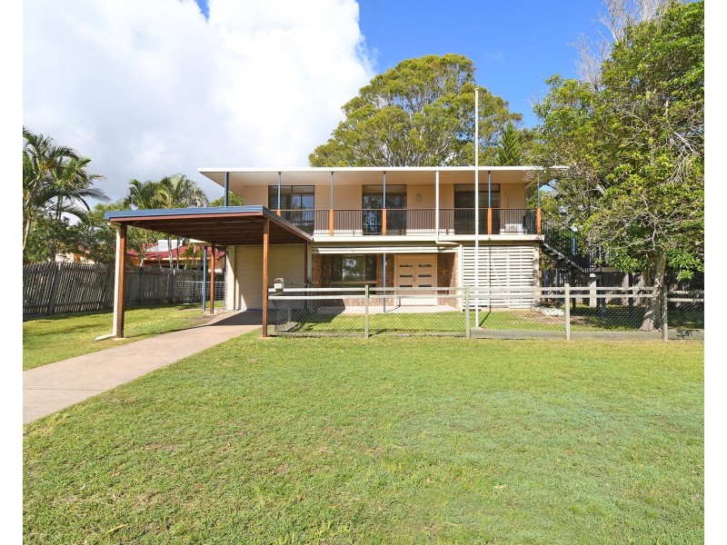 15 Flinders Street, Point Vernon QLD 4655