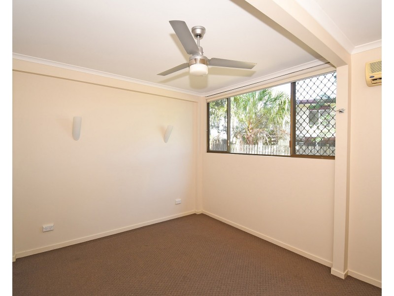 15 Flinders Street, Point Vernon QLD 4655