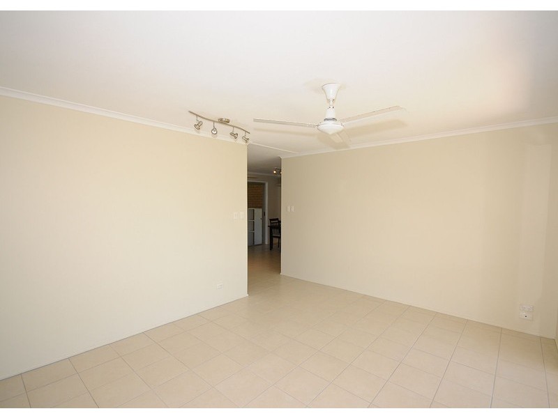 11 Southerden Street, Torquay QLD 4655