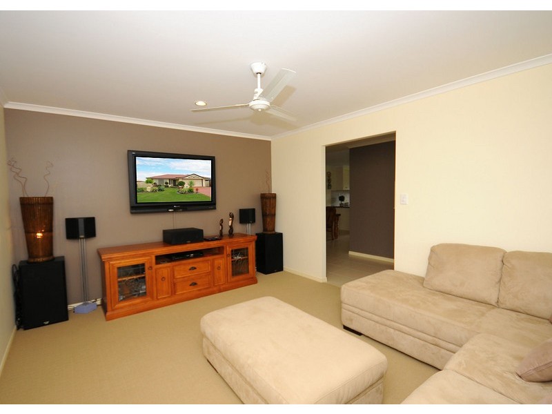 26 Endeavour Way, Eli Waters QLD 4655