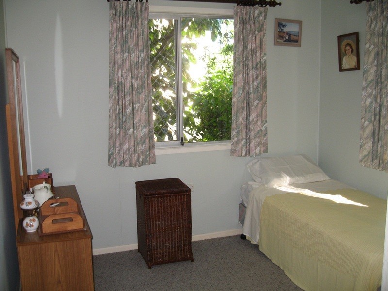 25 Urangan St, Torquay QLD 4655