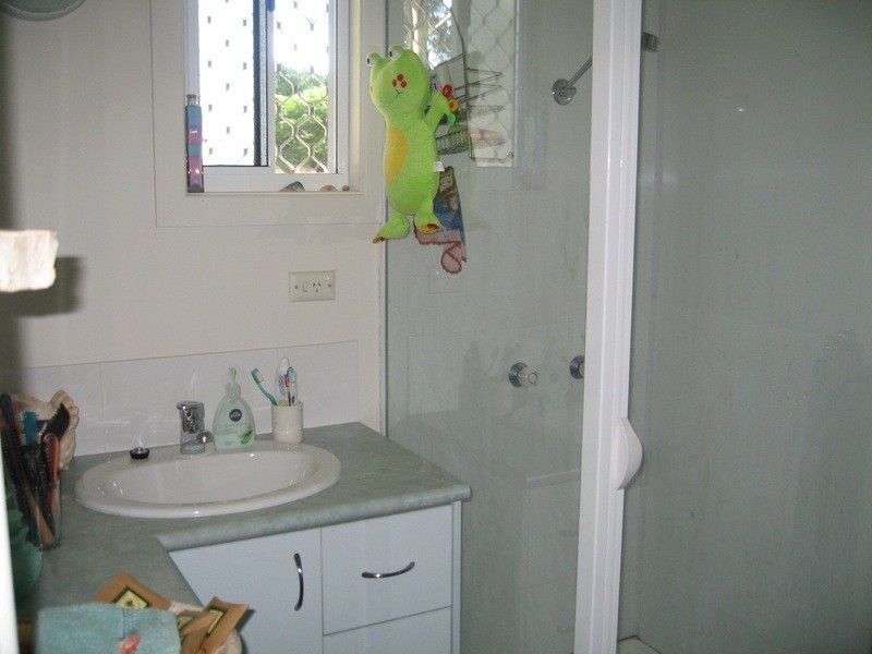 25 Urangan St, Torquay QLD 4655