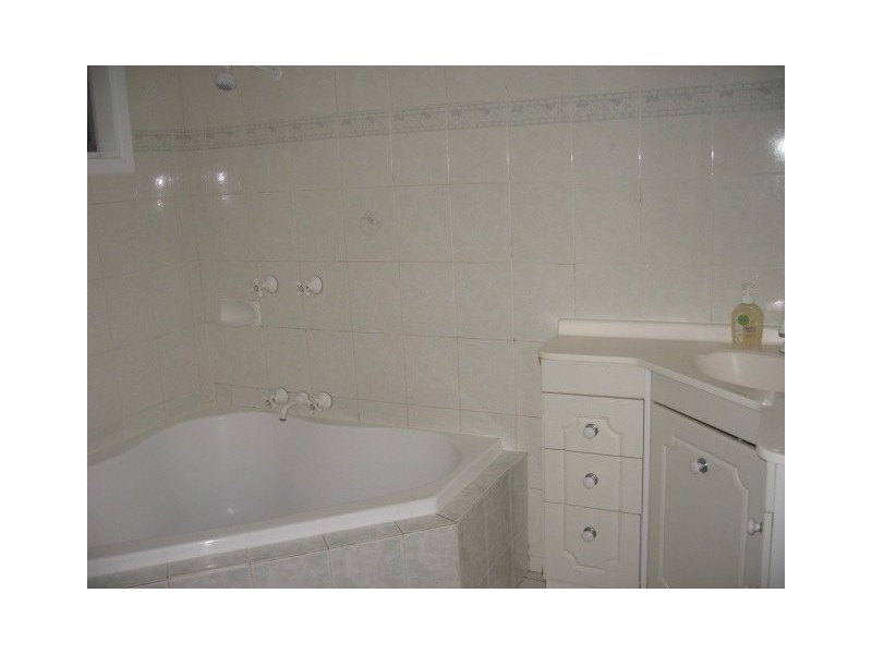 42 Frangipanni, Kawungan QLD 4655