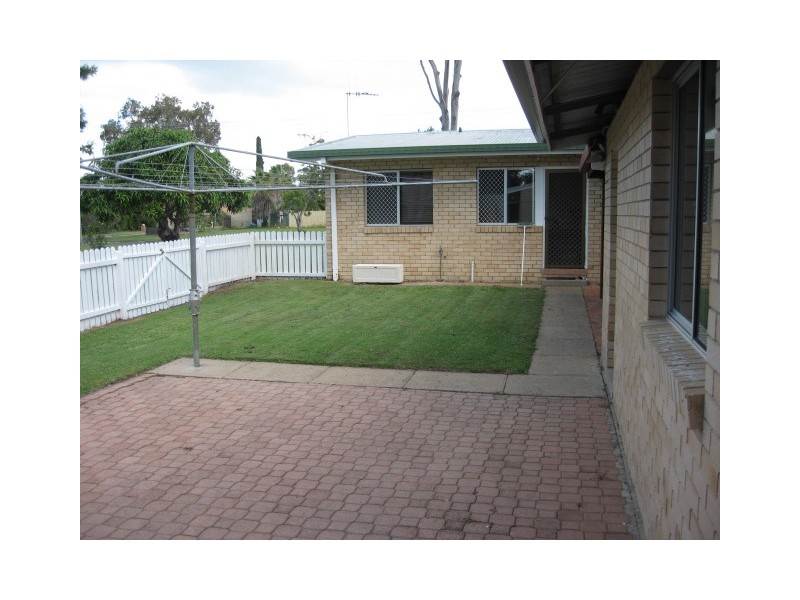 42 Frangipanni, Kawungan QLD 4655