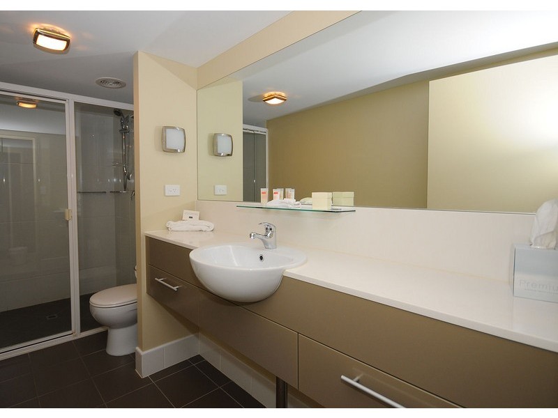 Unit 106/569 Esplanade, Urangan QLD 4655