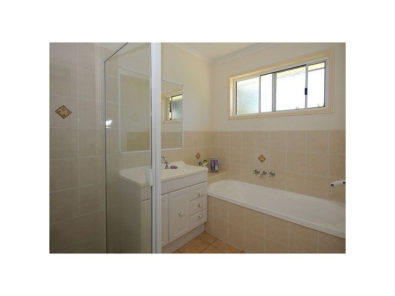 302 Boat Harbour Dr, Scarness QLD 4655