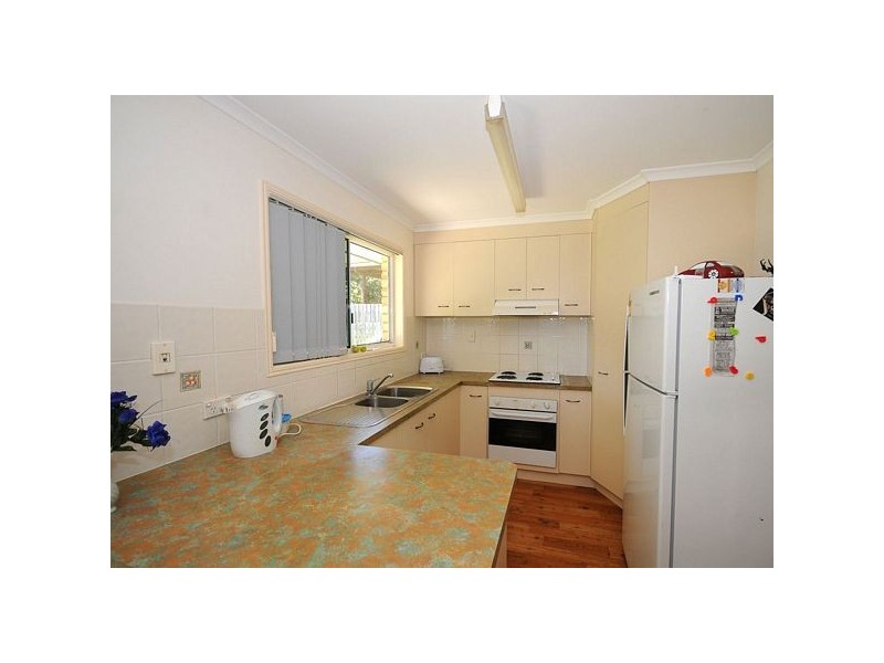 302 Boat Harbour Dr, Scarness QLD 4655