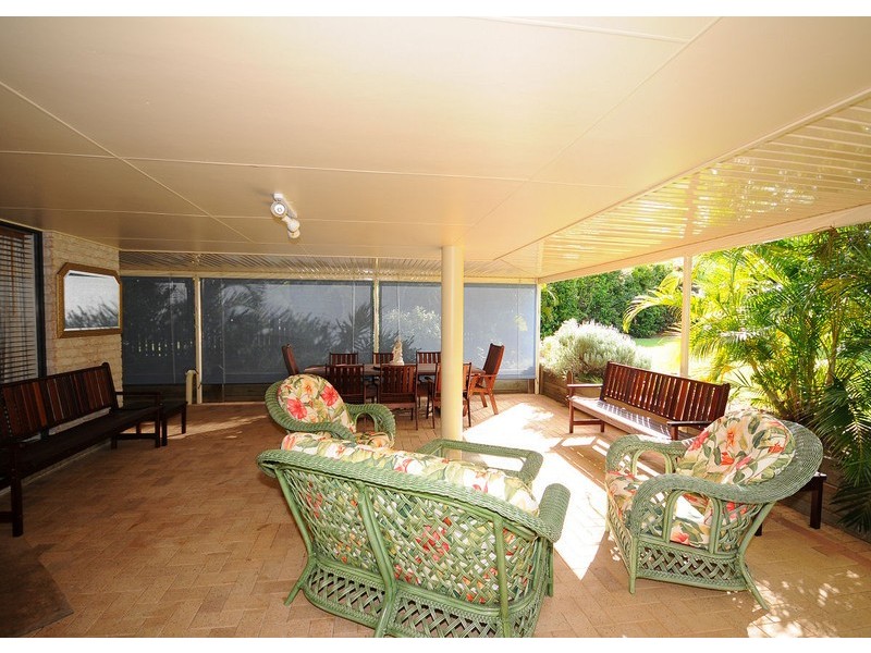 11 Montrose Cl, Point Vernon QLD 4655