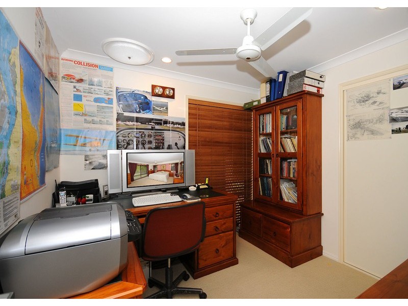 11 Montrose Cl, Point Vernon QLD 4655