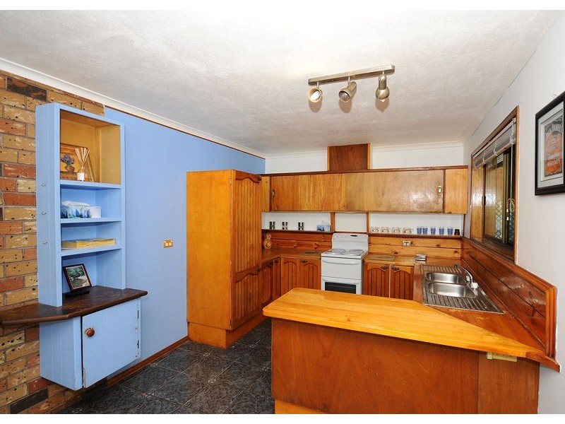 9 Southerden Street, Torquay QLD 4655