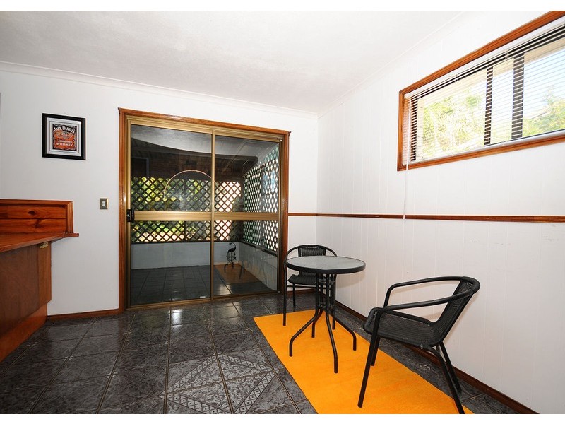 9 Southerden Street, Torquay QLD 4655