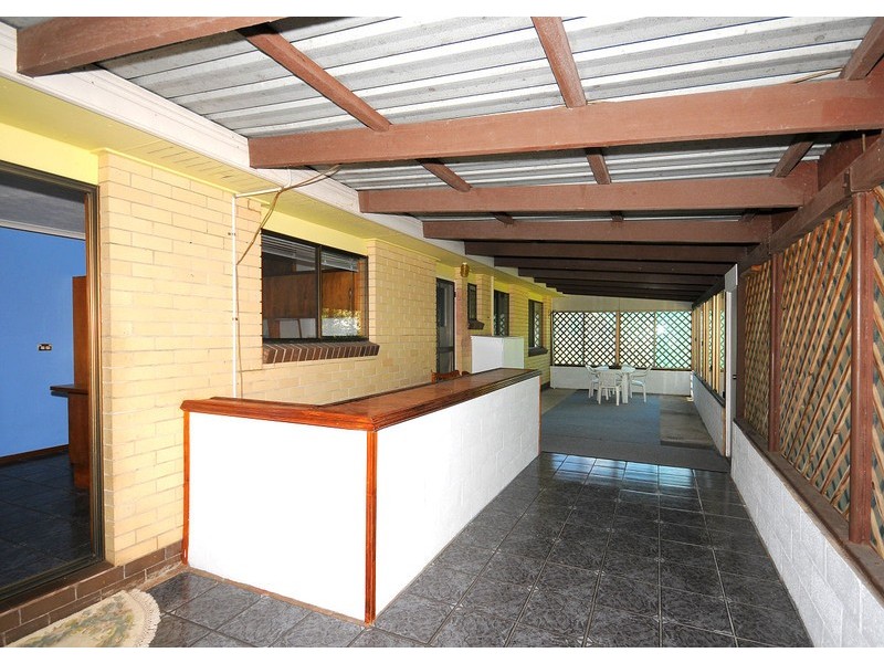 9 Southerden Street, Torquay QLD 4655