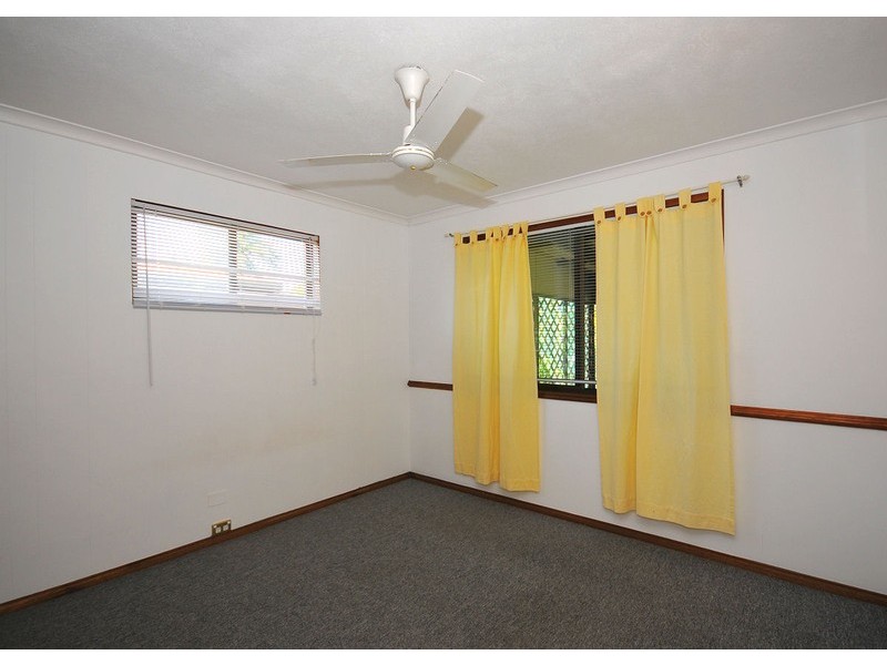 9 Southerden Street, Torquay QLD 4655