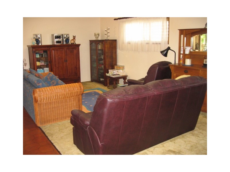 19 Limpus St, Urangan QLD 4655