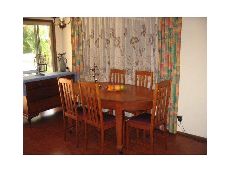 19 Limpus St, Urangan QLD 4655