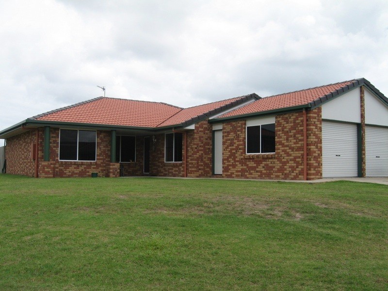 11 Gumtree Drive, Urraween QLD 4655