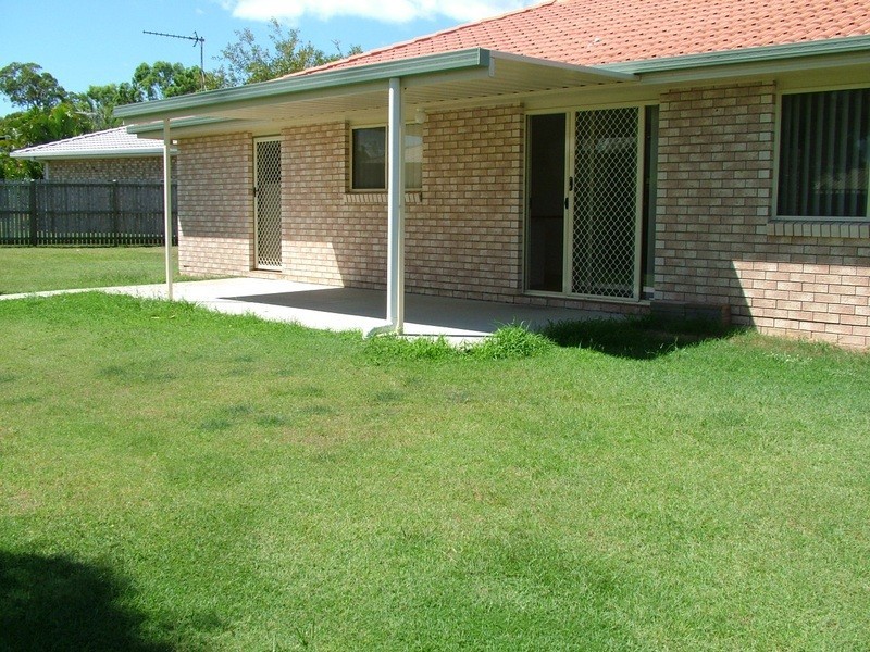 6 Fiona Court, Urangan QLD 4655