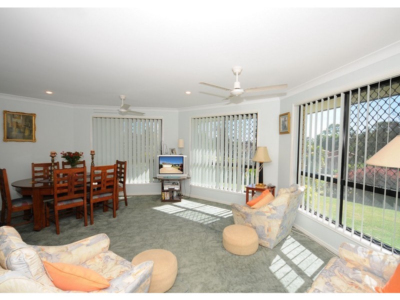 11 Exeter Street, Torquay QLD 4655