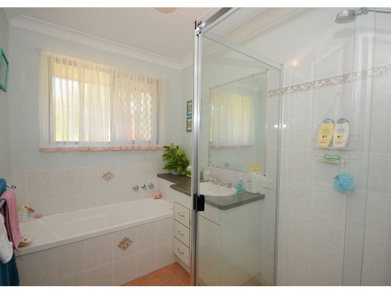 11 Exeter Street, Torquay QLD 4655