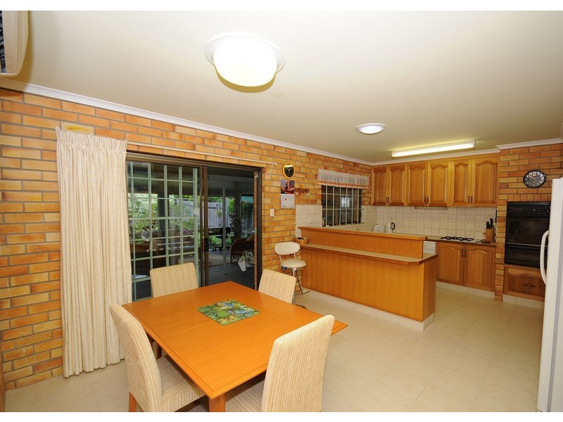117 Freshwater Street, Torquay QLD 4655