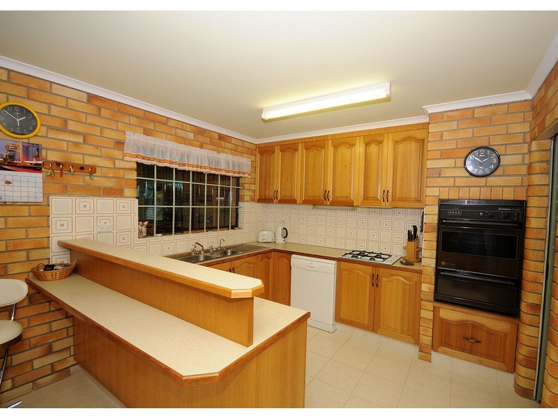 117 Freshwater Street, Torquay QLD 4655