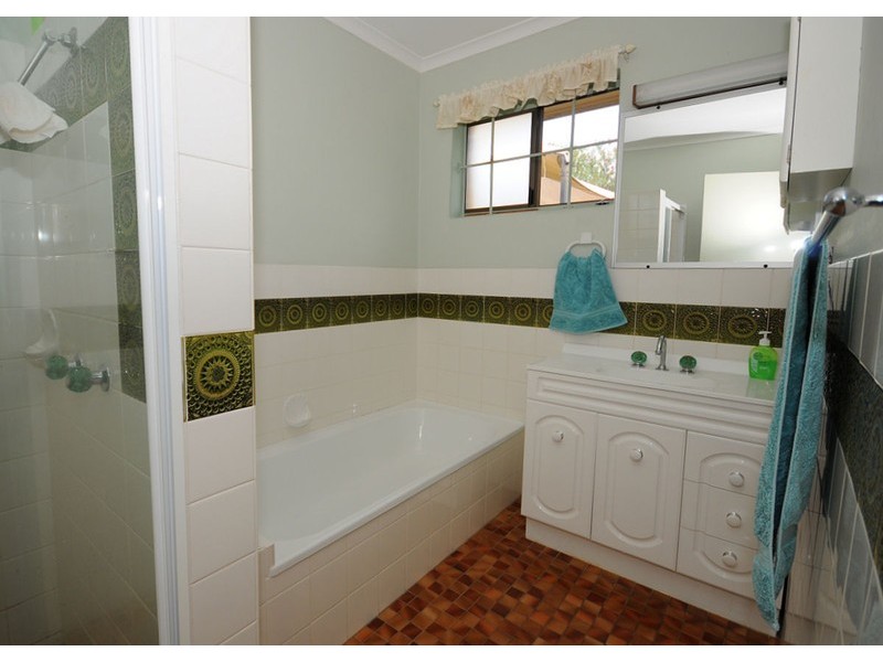 117 Freshwater Street, Torquay QLD 4655