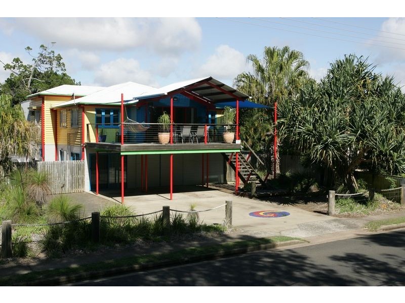 524 Esplanade, Urangan QLD 4655