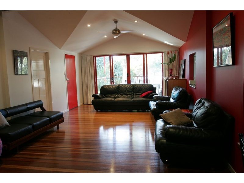 524 Esplanade, Urangan QLD 4655