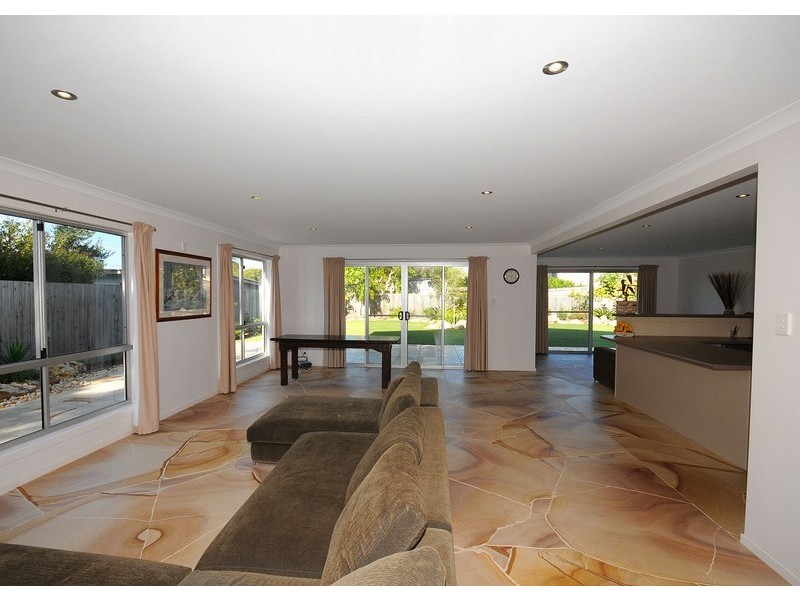 37 Miller Street, Urangan QLD 4655