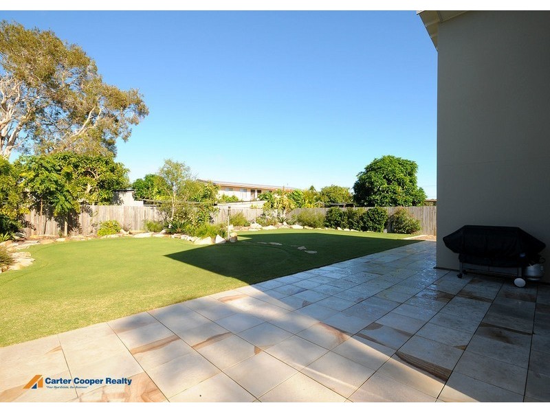 37 Miller Street, Urangan QLD 4655