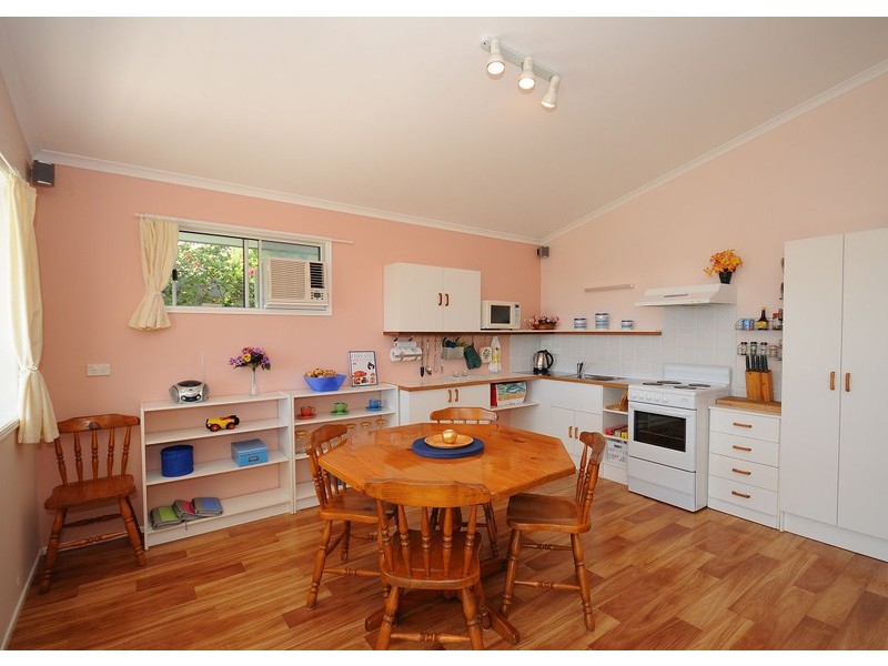 659  Boat Harbour Drive, Urangan QLD 4655