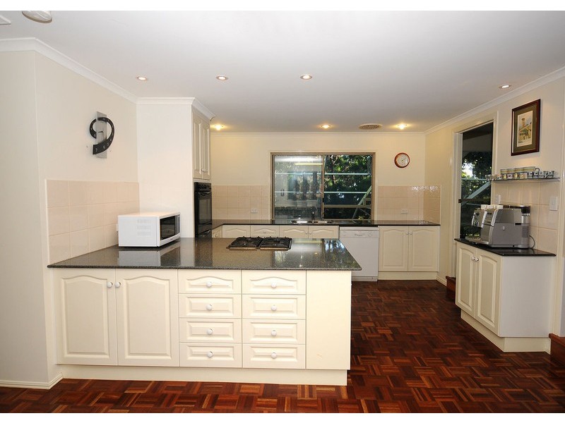 20 Palmwood Drive, Dundowran Beach QLD 4655