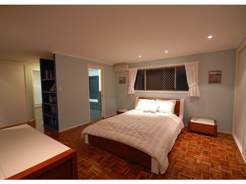 20 Palmwood Drive, Dundowran Beach QLD 4655