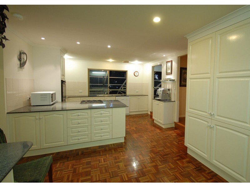 20 Palmwood Drive, Dundowran Beach QLD 4655